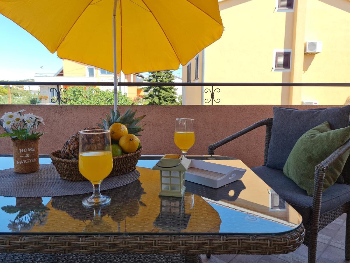 Apartman Nomi Brodarica  Exteriér fotografie