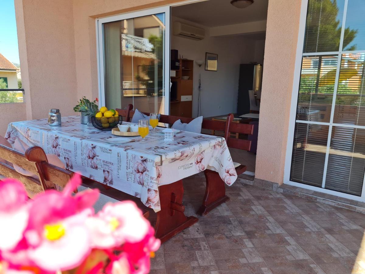 Apartman Nomi Brodarica  Exteriér fotografie