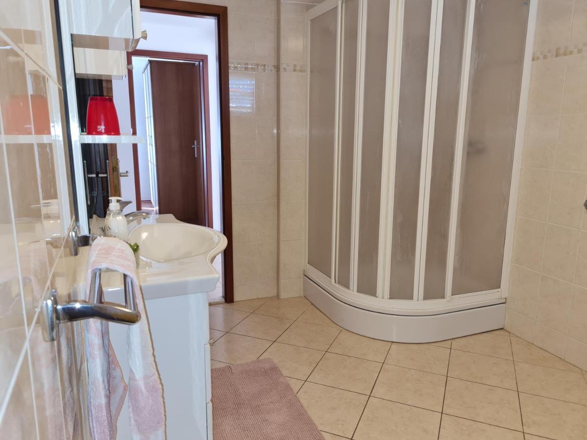 Apartman Nomi Brodarica  Exteriér fotografie