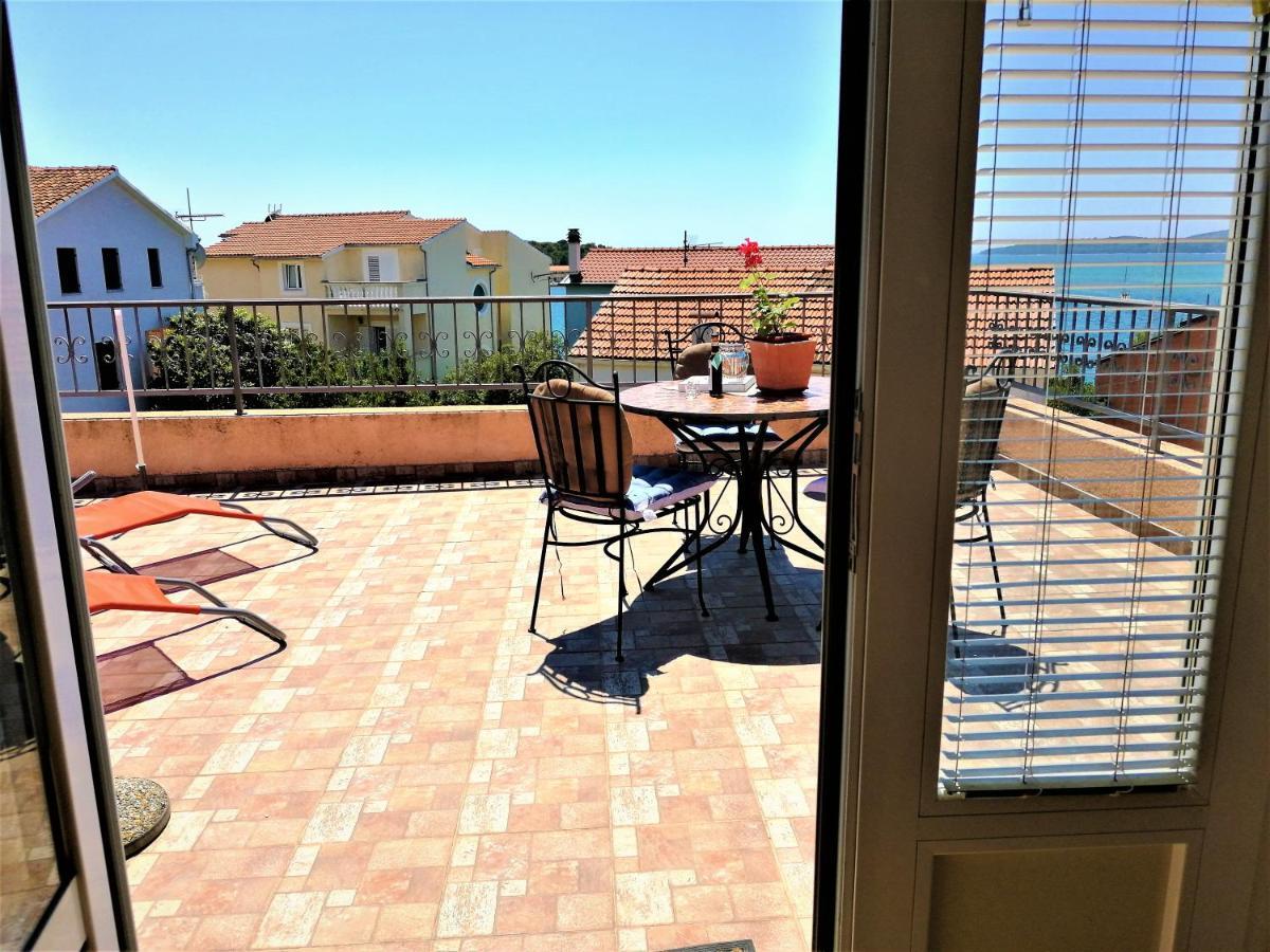 Apartman Nomi Brodarica  Exteriér fotografie